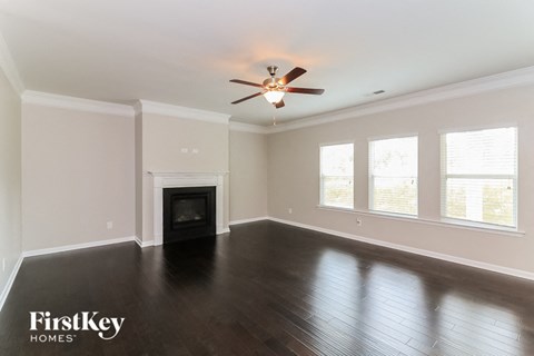 272 Persian Ivy Way 4 Beds Apartment for Rent