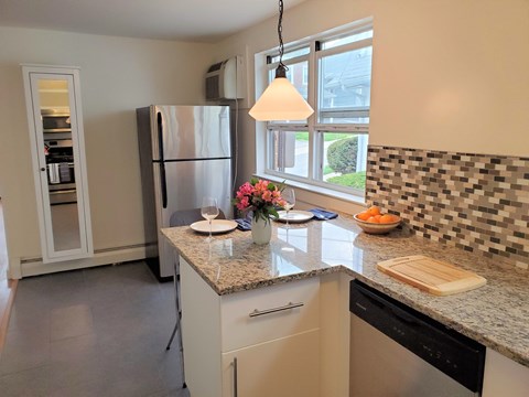97 Ashland Avenue Studio-3 Beds Apartment for Rent