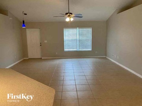 408 SE 4Th Terrace 3 Beds Apartment for Rent