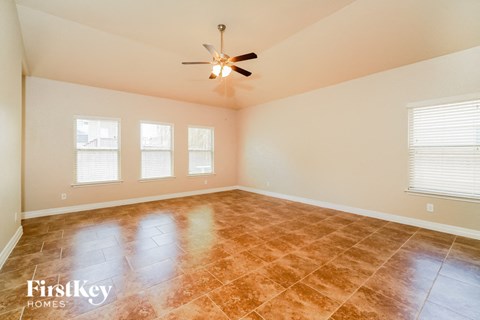 533 Saddle Vista 4 Beds Apartment for Rent