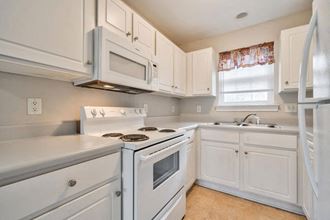 2904 Chapel Hill Road 2 Beds Apartment for Rent