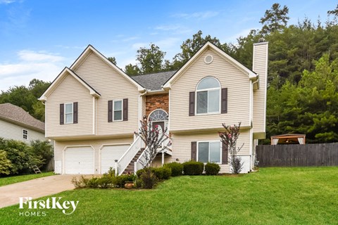 1064 Whispering Woods Drive 3 Beds Apartment for Rent