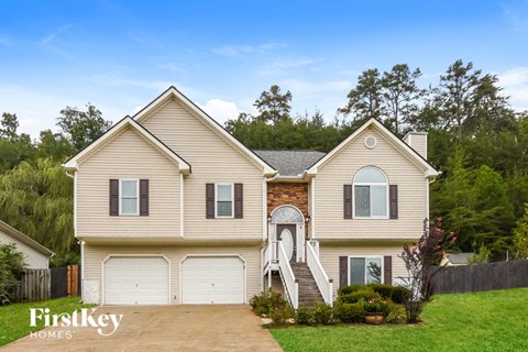 1064 Whispering Woods Drive 3 Beds Apartment for Rent