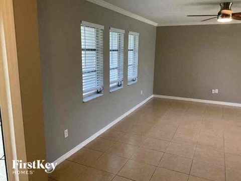 1803 SE 8Th Ter 3 Beds Apartment for Rent