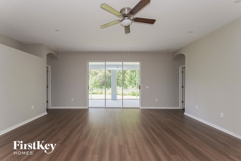 113 KIANA DRIVE 4 Beds Apartment for Rent