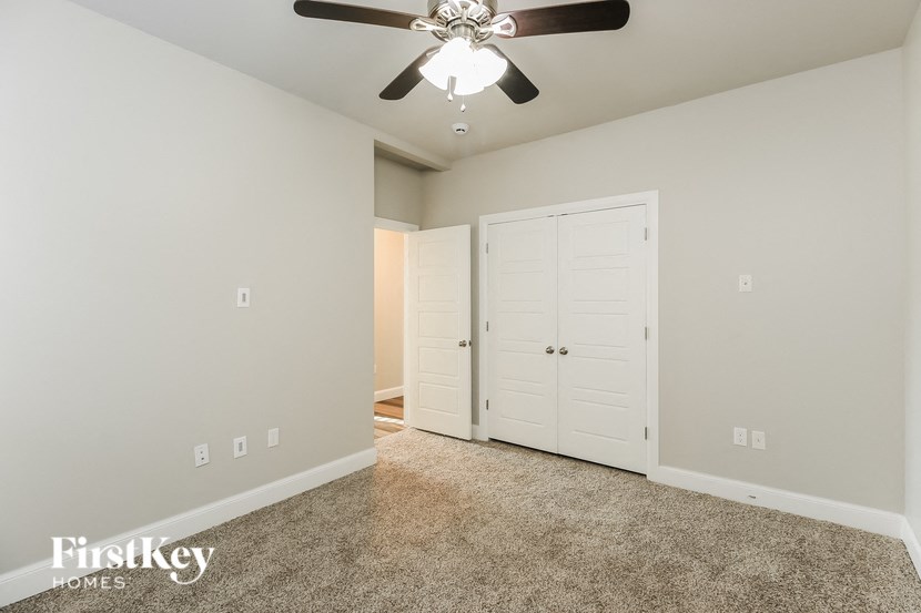 13904 Hutchinson Pl 3 Beds House for Rent - Photo Gallery 11