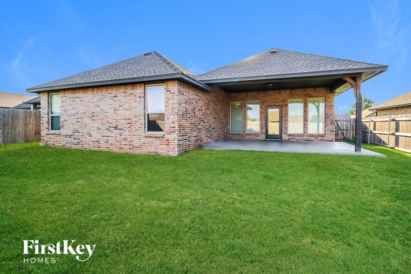 13904 Hutchinson Pl 3 Beds House for Rent - Photo Gallery 15