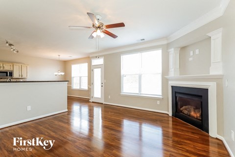 16051 Stuarts Draft Court 4 Beds Apartment for Rent