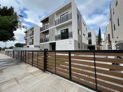 the building in which the apartment is