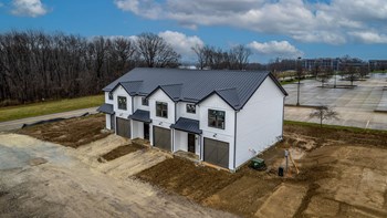 Black Diamond Apartment Homes