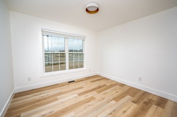 Black Diamond Apartment Homes