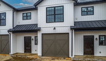 Black Diamond Apartment Homes