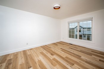 Black Diamond Apartment Homes