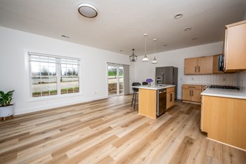 Black Diamond Apartment Homes