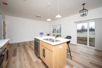 Black Diamond Apartment Homes