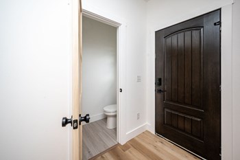 Black Diamond Apartment Homes