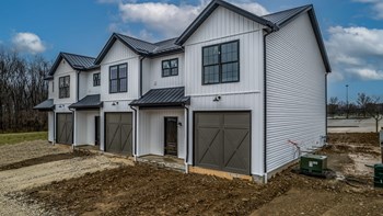 Black Diamond Apartment Homes