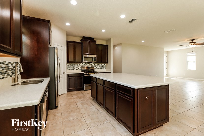 1019 NATHAN RIDGE ROAD 4 Beds House for Rent - Photo Gallery 8