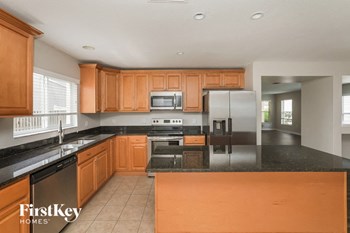 18828 PARAPET PLACE 4 Beds House for Rent - Photo Gallery 5