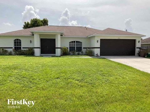 2709 SW 4Th Avenue 3 Beds Apartment for Rent