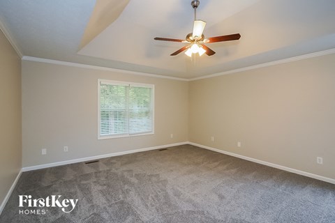 339 Bayhill Drive Studio House for Rent - Photo Gallery 8