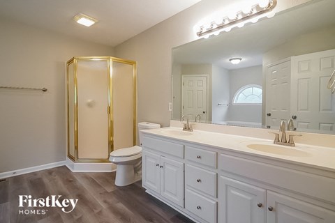 339 Bayhill Drive Studio House for Rent - Photo Gallery 9