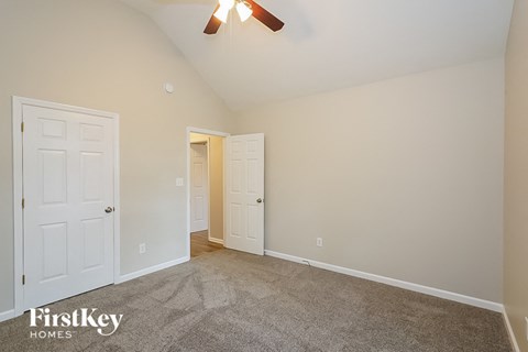 339 Bayhill Drive Studio House for Rent - Photo Gallery 11