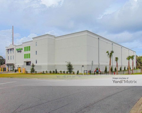 Storage Units for Rent available at 1331 John Sims Pkwy East, Niceville, FL 32578