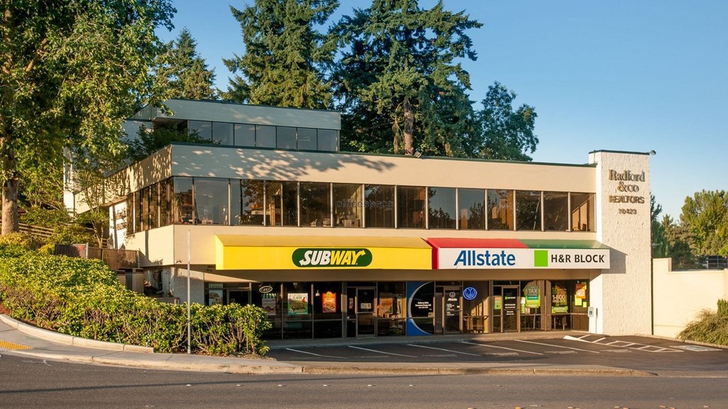 the building in which the hotel is located