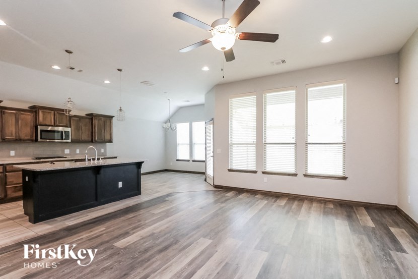 15904 Tall Grass Drive 4 Beds House for Rent - Photo Gallery 2