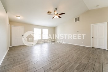 2712 53rd St W 3 Beds House for Rent - Photo Gallery 3