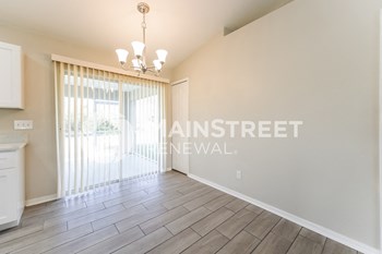 2712 53rd St W 3 Beds House for Rent - Photo Gallery 5
