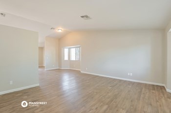 2011 W Burgundy Way 4 Beds House for Rent - Photo Gallery 4