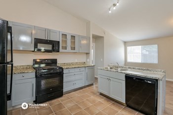 2011 W Burgundy Way 4 Beds House for Rent - Photo Gallery 5