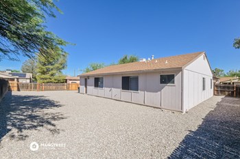 2011 W Burgundy Way 4 Beds House for Rent - Photo Gallery 15