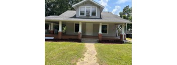 3 Bedrooms, 1 Bathroom