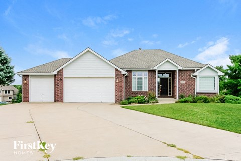 15541 Pine Ridge 3 Beds Apartment for Rent