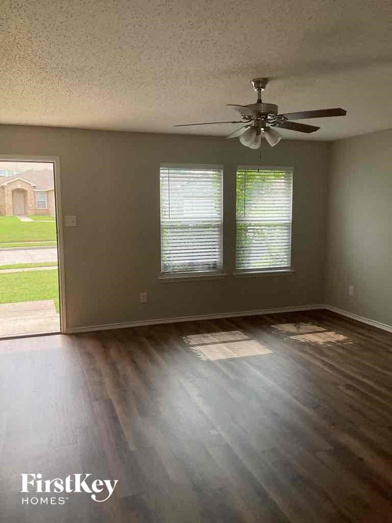 2553 Big Spring Drive 3 Beds House for Rent - Photo Gallery 3