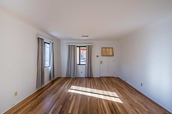 624 Adams Street NE 3 Beds House for Rent - Photo Gallery 15