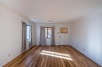 624 Adams Street NE 3 Beds House for Rent - Photo Gallery 8