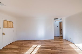 624 Adams Street NE 3 Beds House for Rent - Photo Gallery 12
