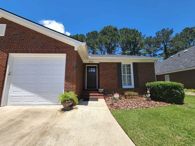 3111 Wax Myrtle 3 Beds Apartment for Rent