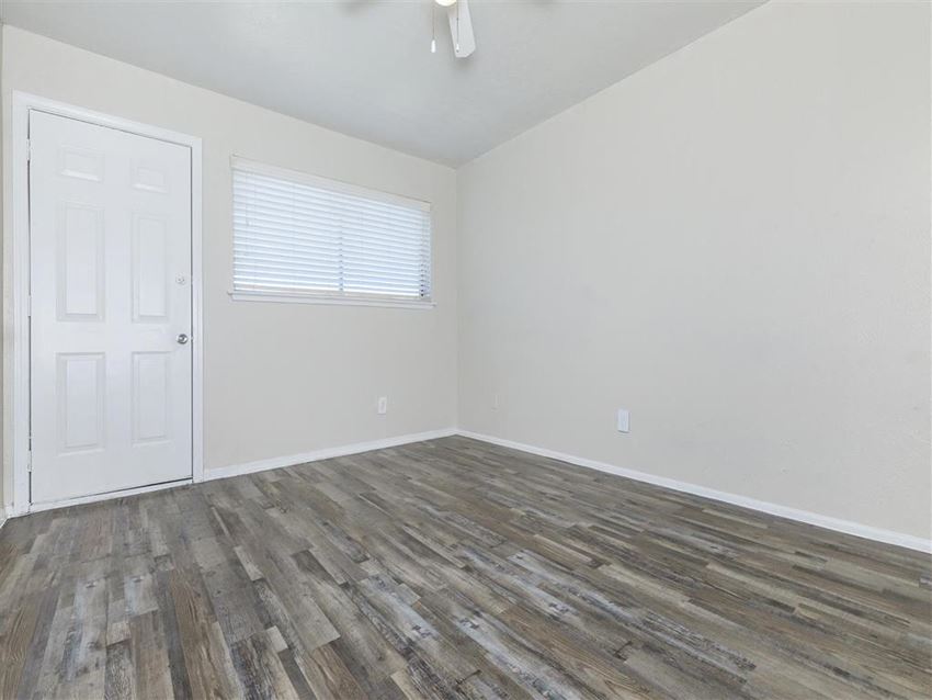 Ventana At Valwood Apartments, 14221 Heritage Cir, Farmers Branch, TX RentCafe