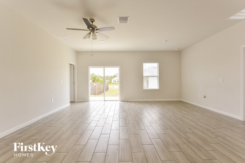 830 Gila Way 4 Beds House for Rent - Photo Gallery 2