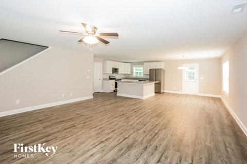 667 White Oaks 5 Beds Apartment for Rent