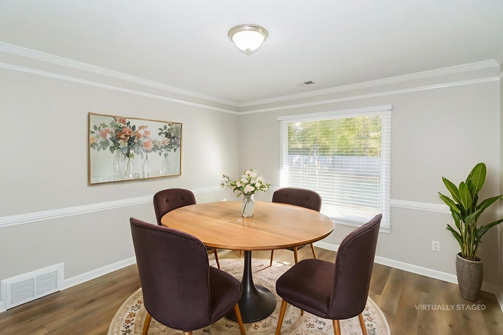 8827 Dewberry Lane 5 Beds House for Rent - Photo Gallery 7