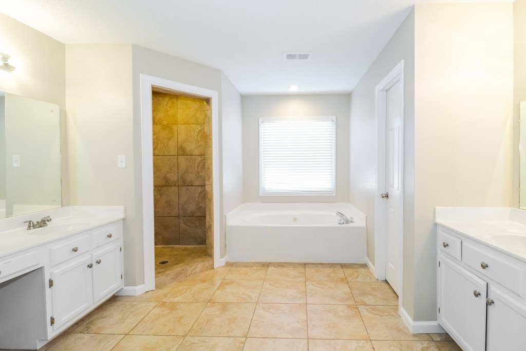 8827 Dewberry Lane 5 Beds House for Rent - Photo Gallery 13