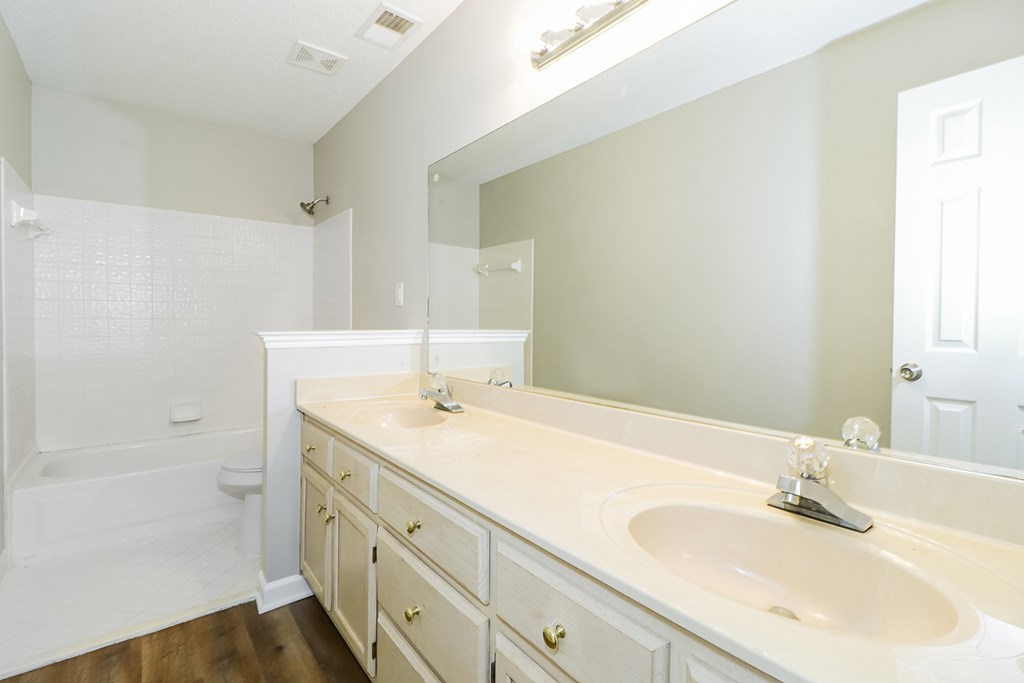 8827 Dewberry Lane 5 Beds House for Rent - Photo Gallery 16