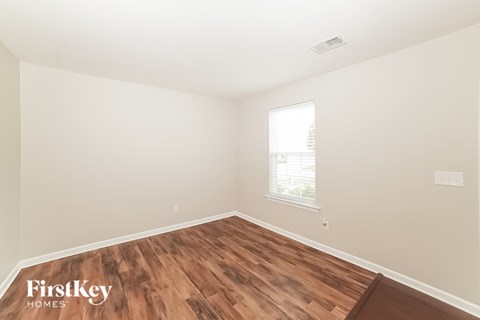 5720 Misty Hill Circle 4 Beds Apartment for Rent