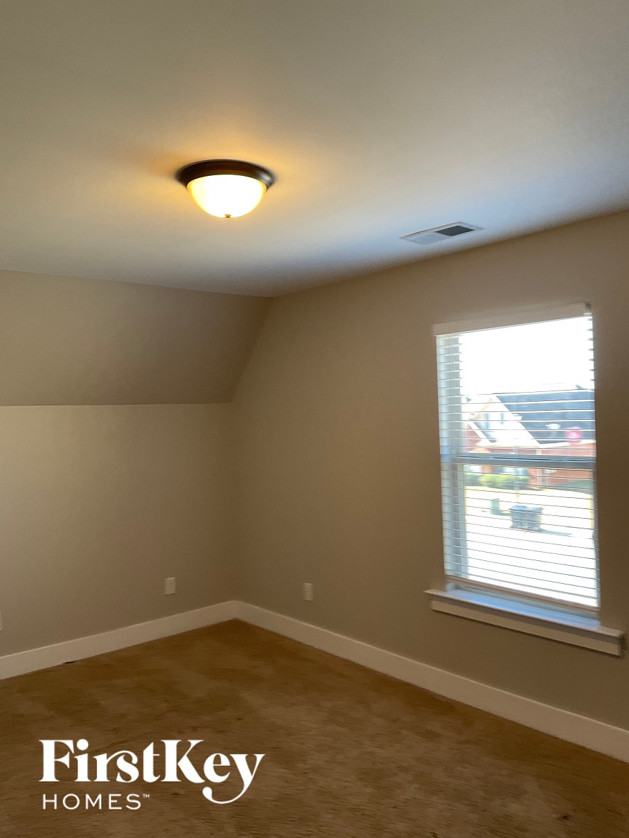 6366 COVE LANE 4 Beds House for Rent - Photo Gallery 6